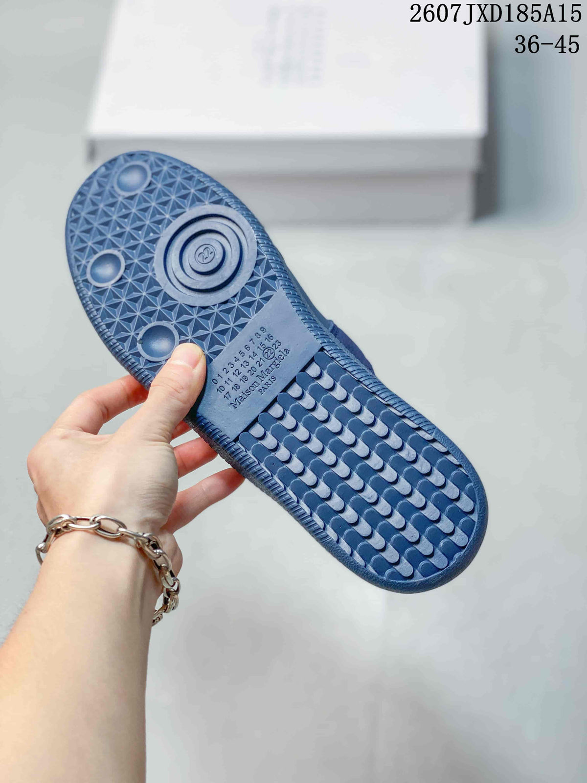 Maison Margiela S57WS0236 Blue Calfskin Trainers - product image from the listing.