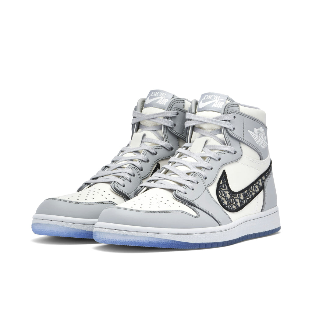 AIR JORDAN 1 HIGH x DIOR - product photo shown in the listing for this item.