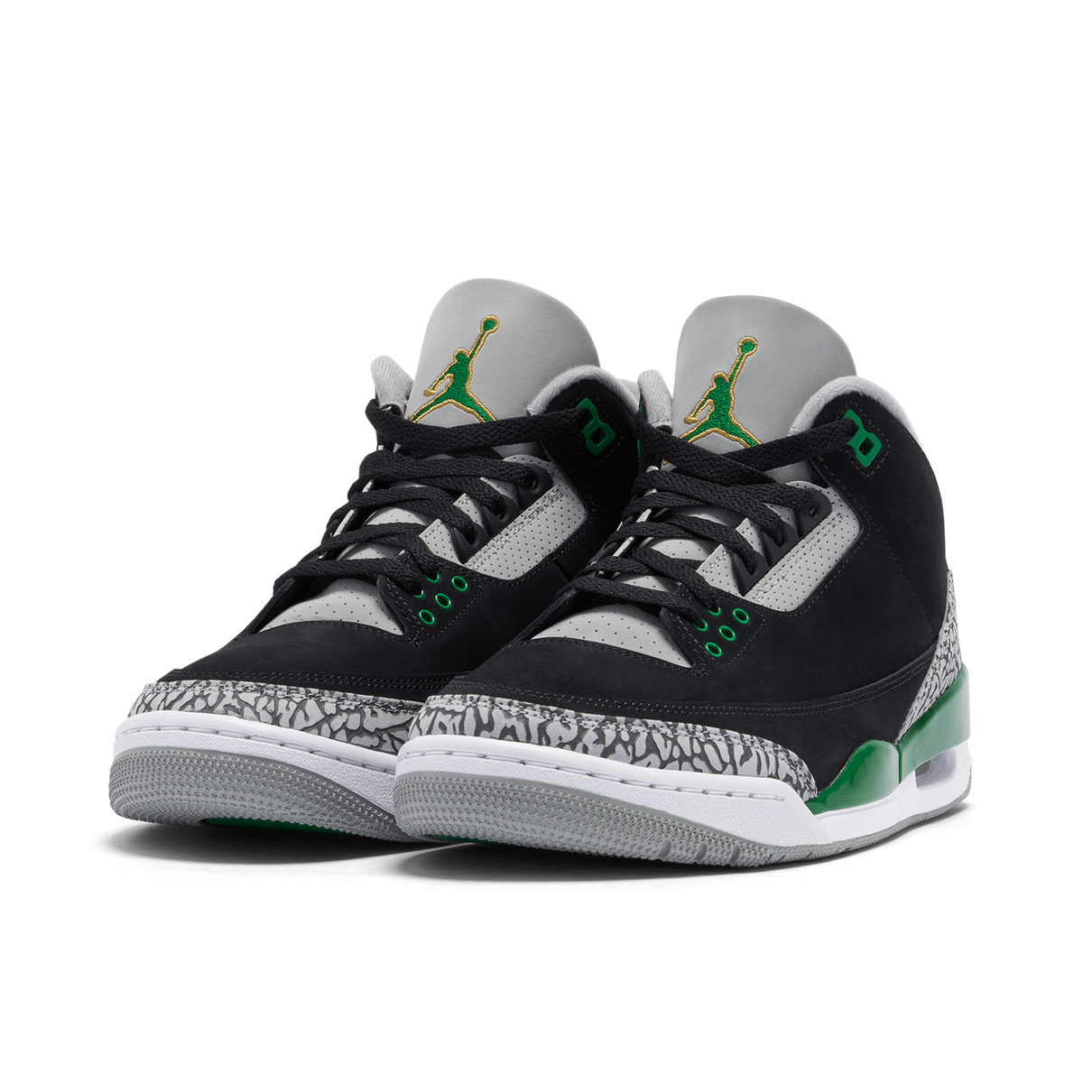 AIR JORDAN 3 PINE in GREEN - product image from the listing.