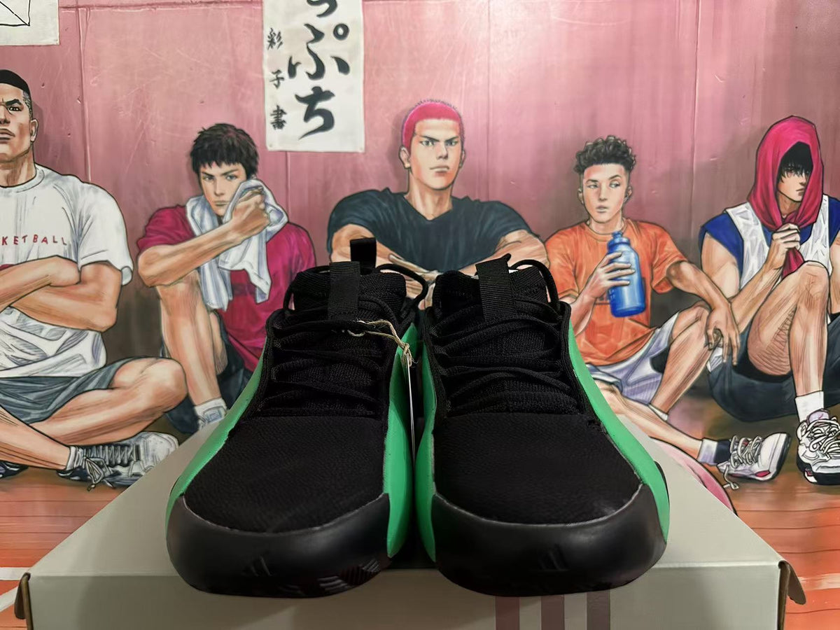 Basketball Sneakers in Black and Green - product image from the listing.
