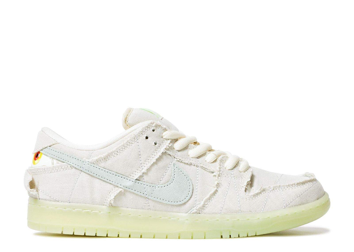 "Mummy" Nike Dunk Low SB Sneakers - product image from the listing.