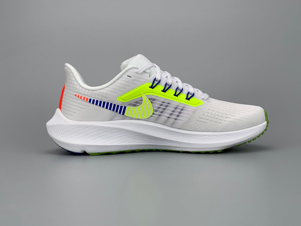 Nike Air Zoom Pegasus 39 Running Shoes in White Green DX1627-100 - product image from the listing.
