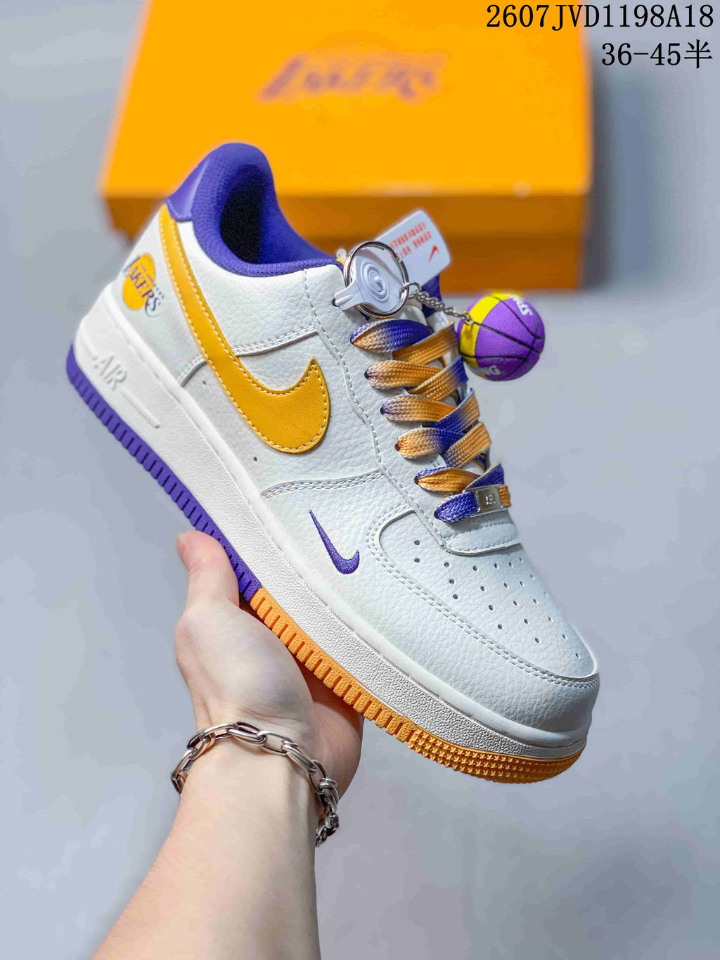 Nike Air Force 1 '07 Low Golden State Warriors Trainers - product image from the listing.