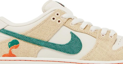 Dunk Low SB x Jarritos - product photo shown in the listing for this item.