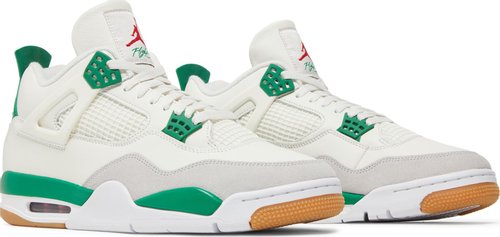 Nike SB x Air Jordan 4 Retro SP 'Pine Green' - product image from the listing.