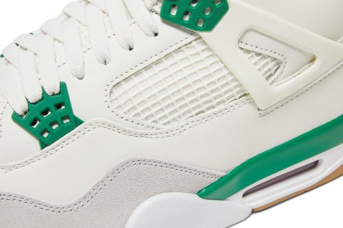 Nike SB x Air Jordan 4 Retro SP 'Pine Green' - product image from the listing.