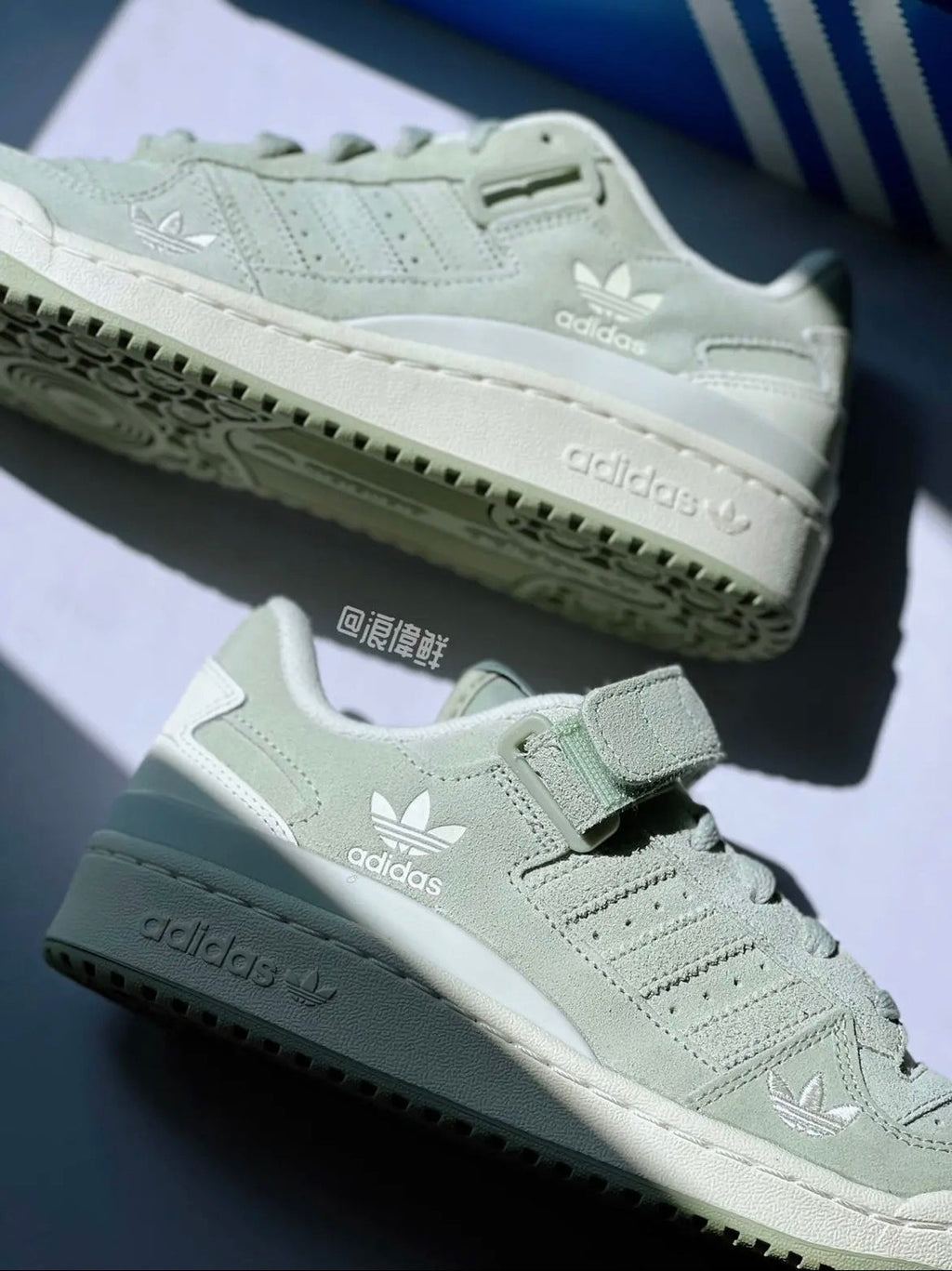 Adidas Originals Forum 84 Low Sneakers in Light Green H01945 - product image from the listing.