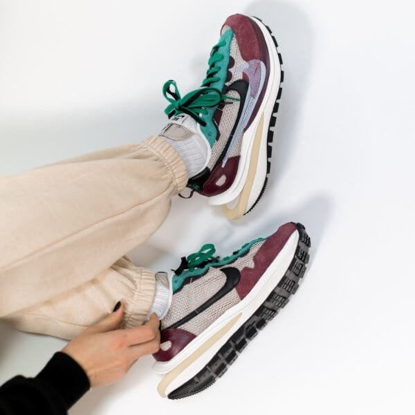 Nike sacai VaporWaffle Sneakers in Burgundy DD3035-200 - product image from the listing.