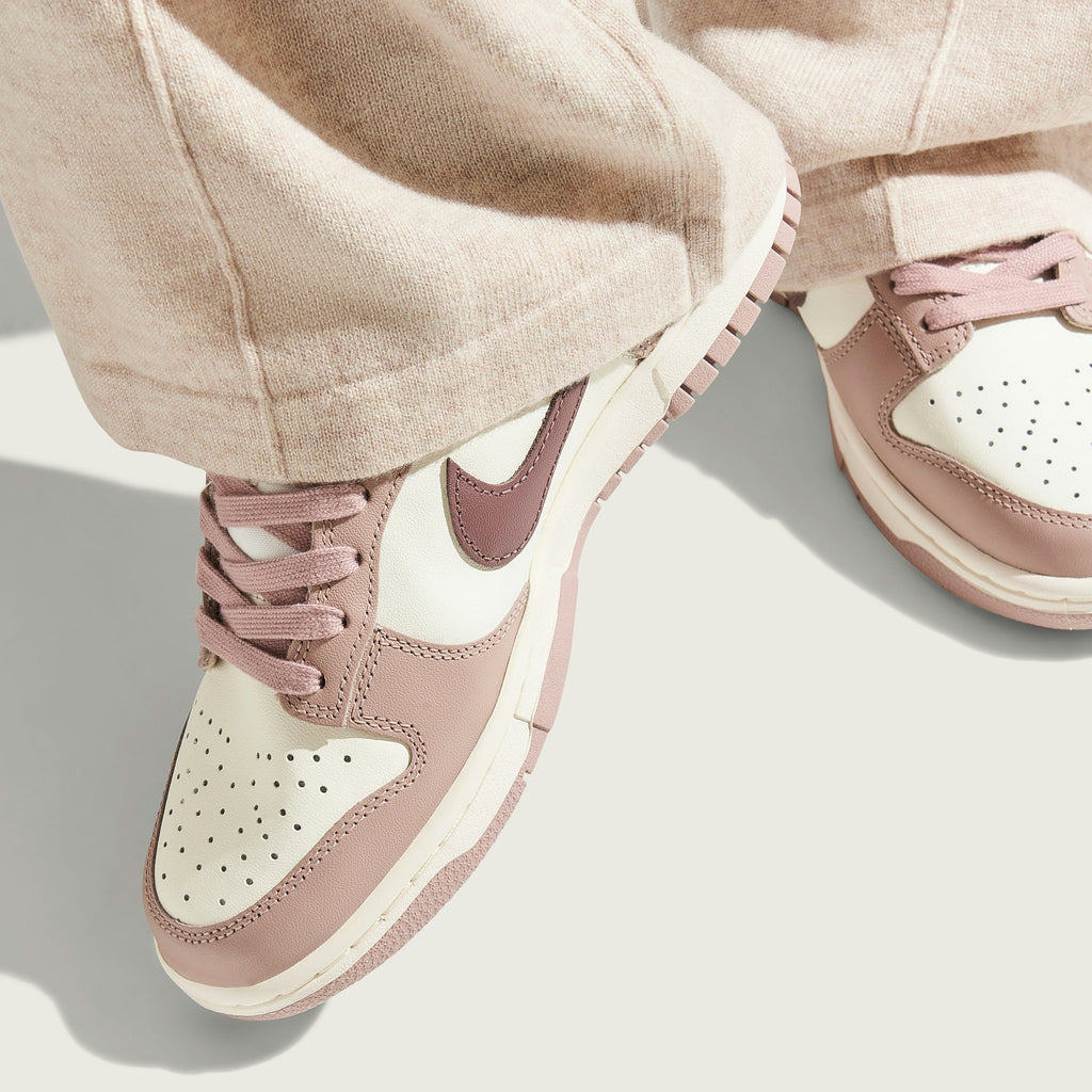 Women's NIKE DUNK LOW DIFFUSED TAUPE - product image from the listing.