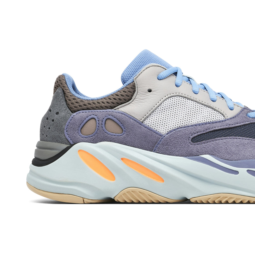 YEEZY BOOST 700 CARBON in BLUE - product image from the listing.