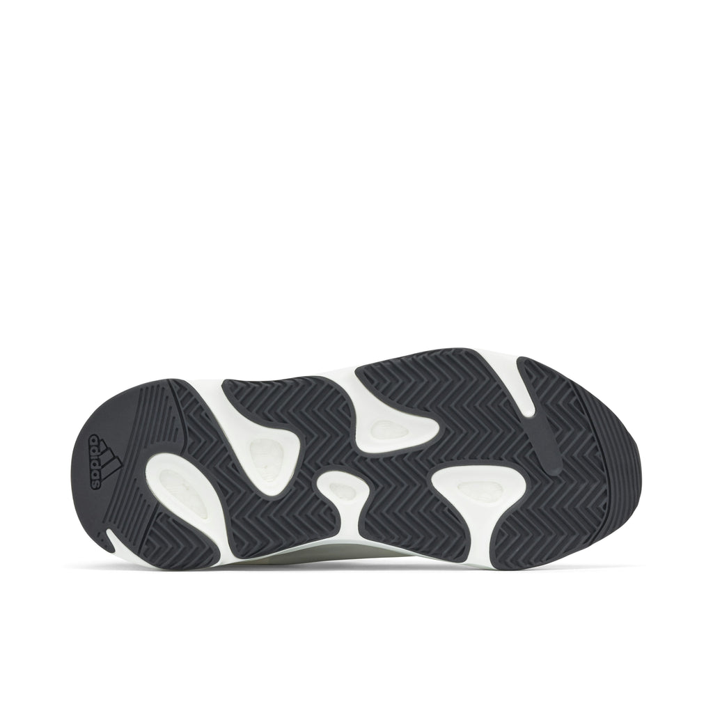 YEEZY BOOST 700 MNVN LACELESS ANALOG - product image from the listing.