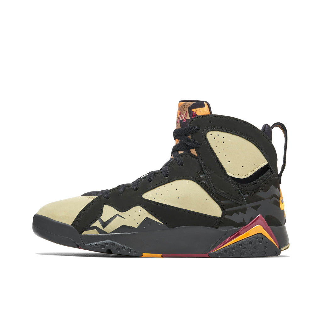 AIR JORDAN 7 SE in BLACK OLIVE - product image from the listing.