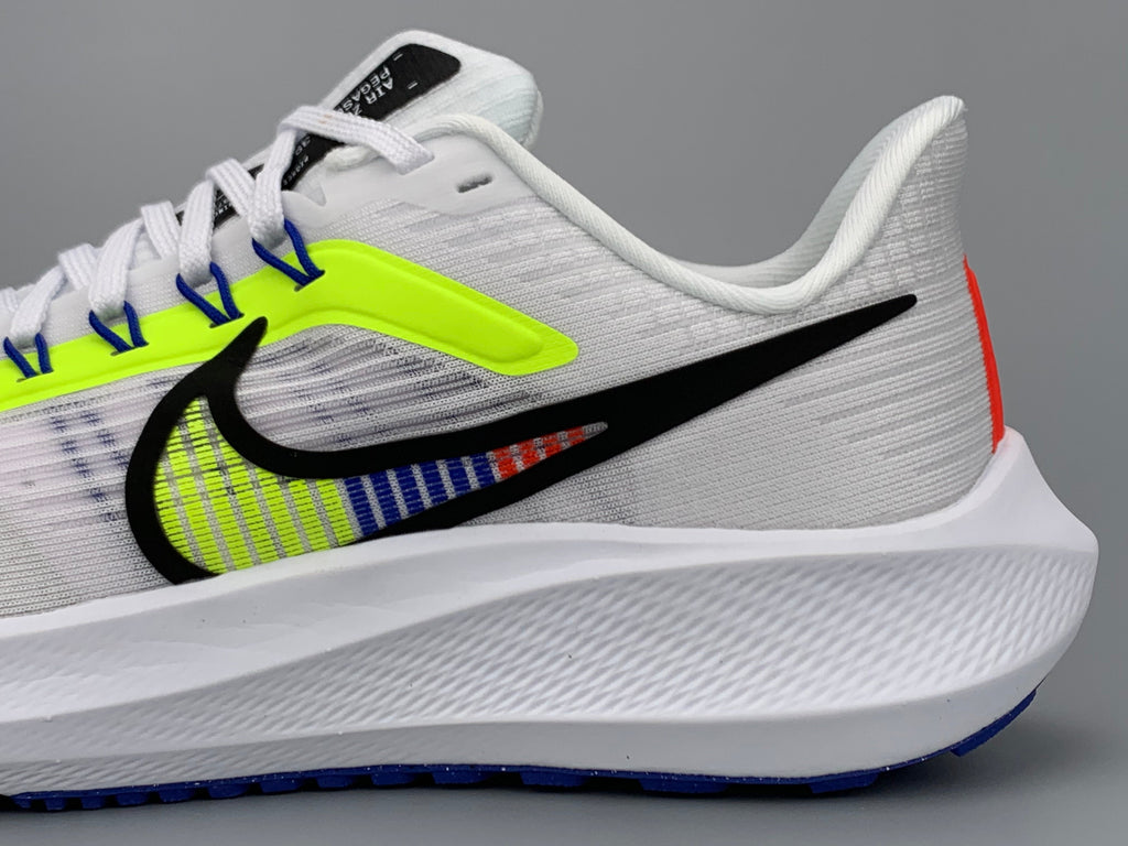 Nike Air Zoom Pegasus 39 Running Shoes in White Green DX1627-100 - product image from the listing.