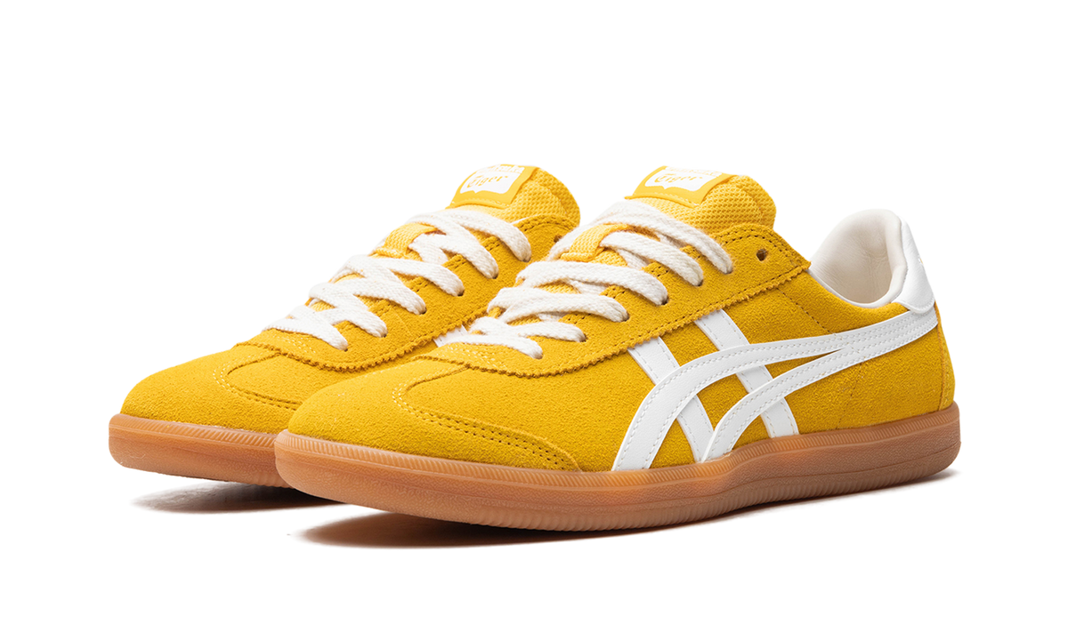 Onitsuka Tiger Tokuten Sneakers in Yellow White Gum - product image from the listing.