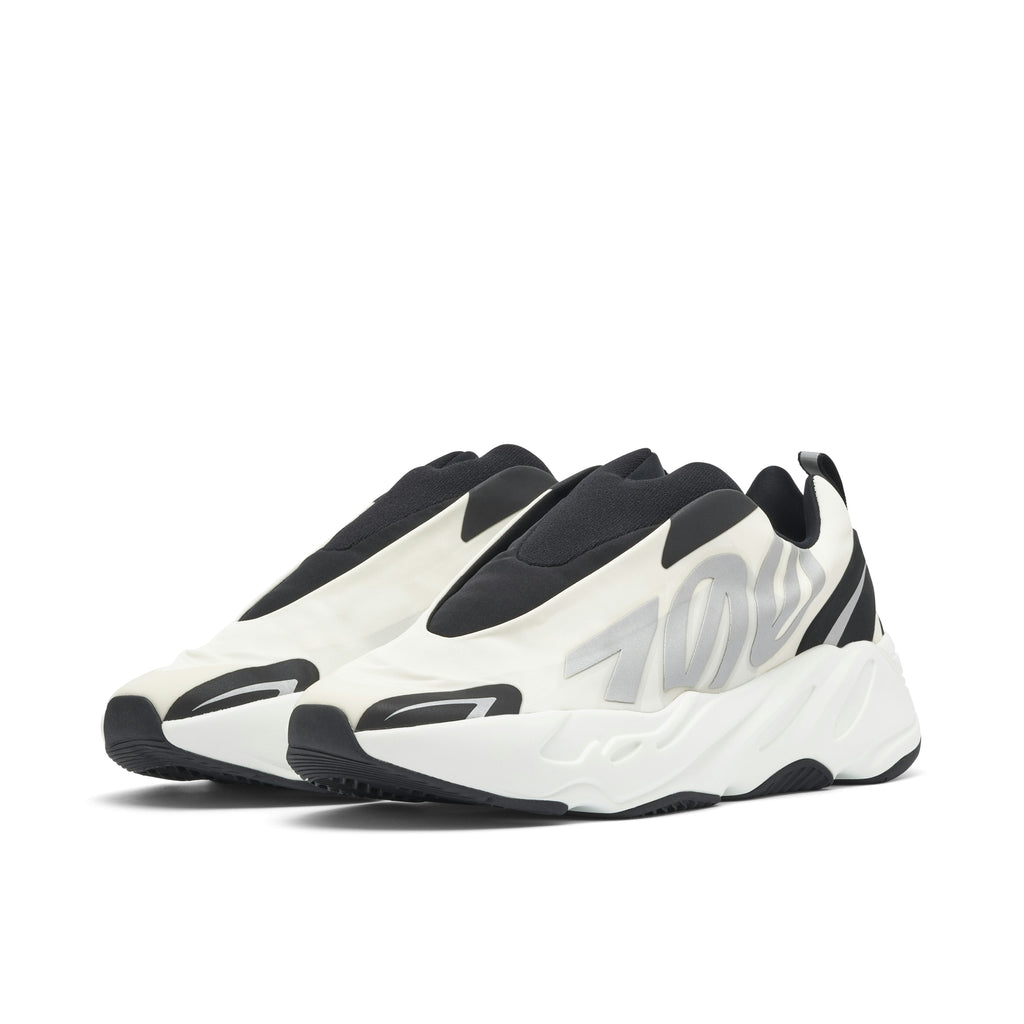 YEEZY BOOST 700 MNVN LACELESS ANALOG - product image from the listing.