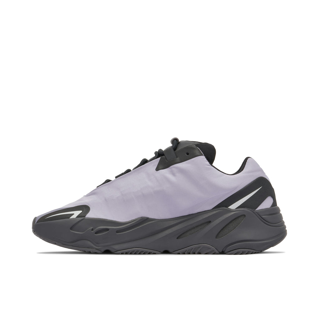 YEEZY BOOST 700 MNVN GEODE - product image from the listing.