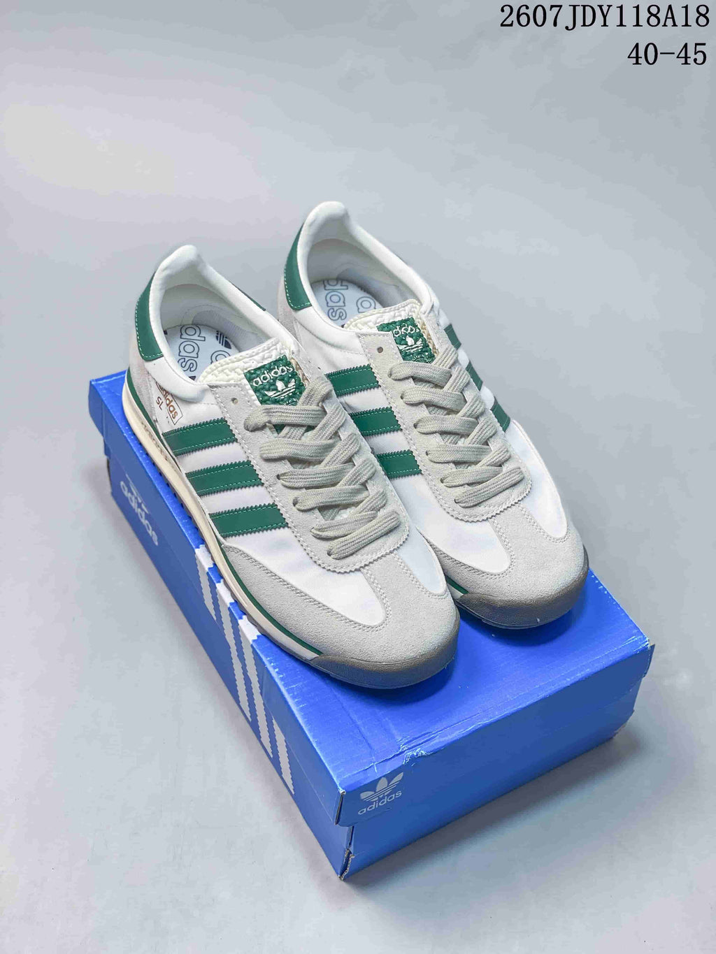 adidas SL 72 Sneakers in White Green 2607JDY118A18 - product image from the listing.