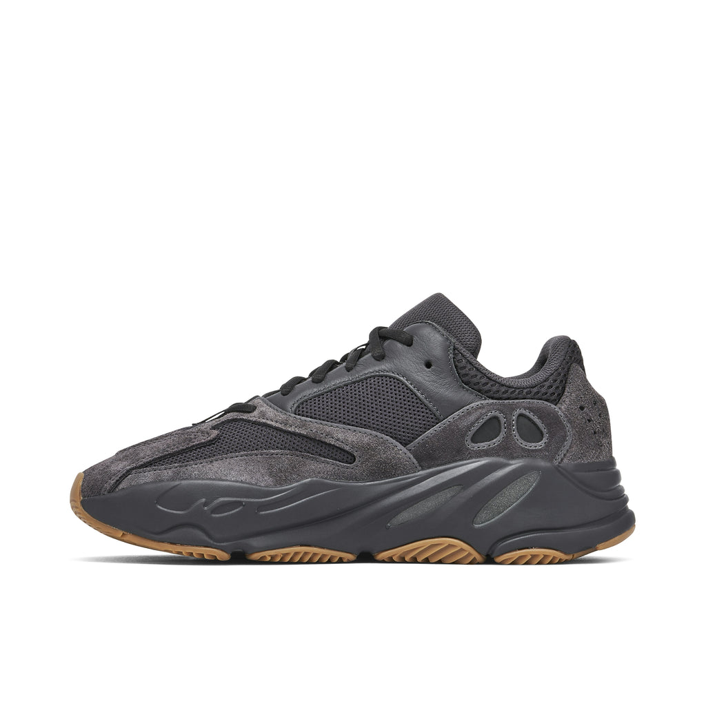 YEEZY 700 UTILITY in BLACK - product image from the listing.
