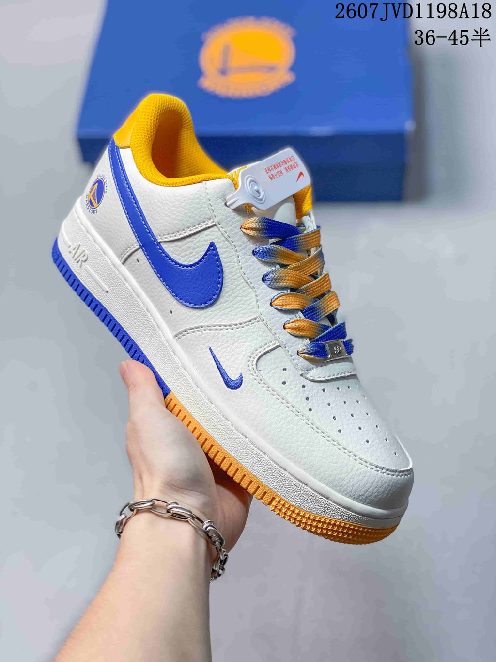 Nike Air Force 1 '07 Low Golden State Warriors Trainers - product image from the listing.