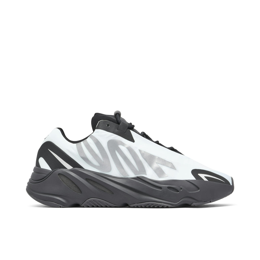 YEEZY BOOST 700 MNVN BLUE TINT - product image from the listing.