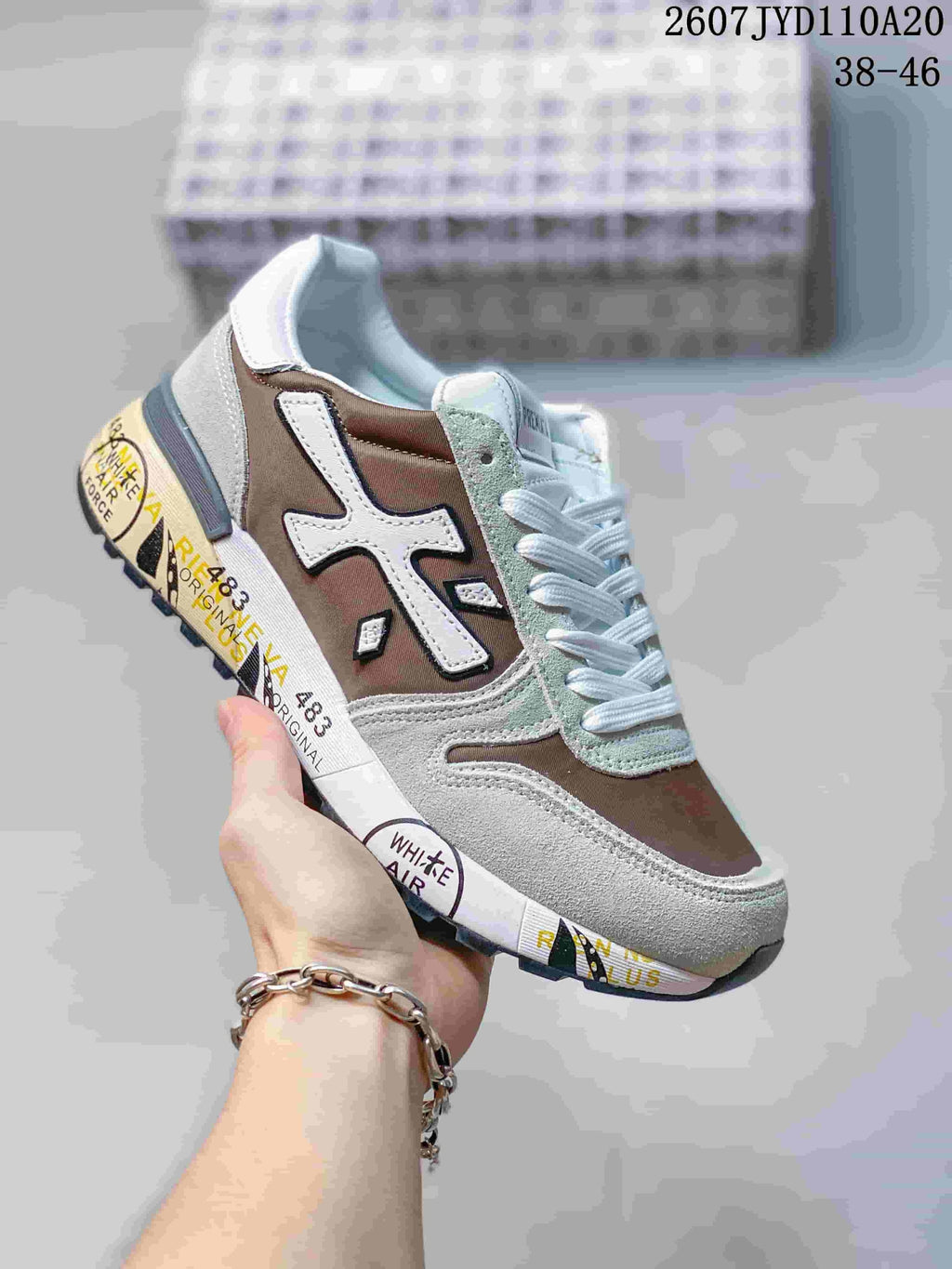 Men's Premiata 712500UOI Retro Casual Sneakers - product image from the listing.