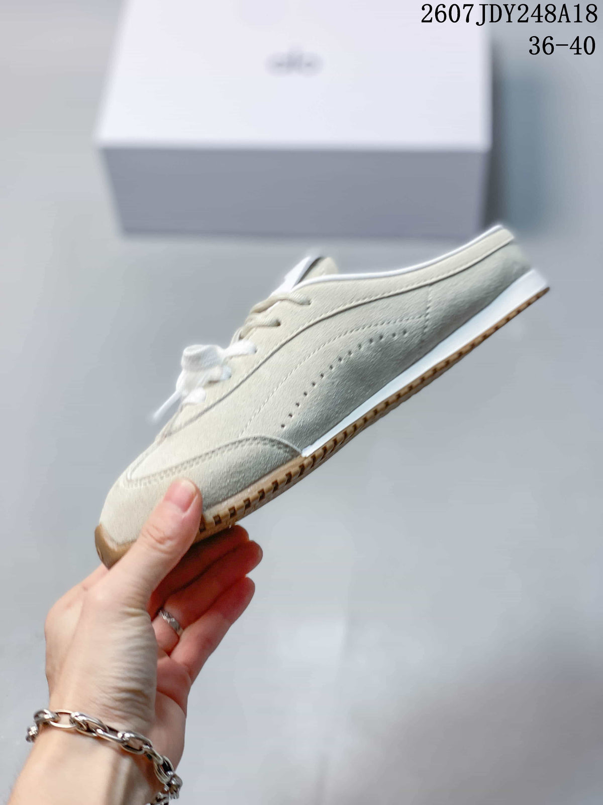 Alo Yoga Sunset Cream Mule Trainers 711085EEU - product image from the listing.