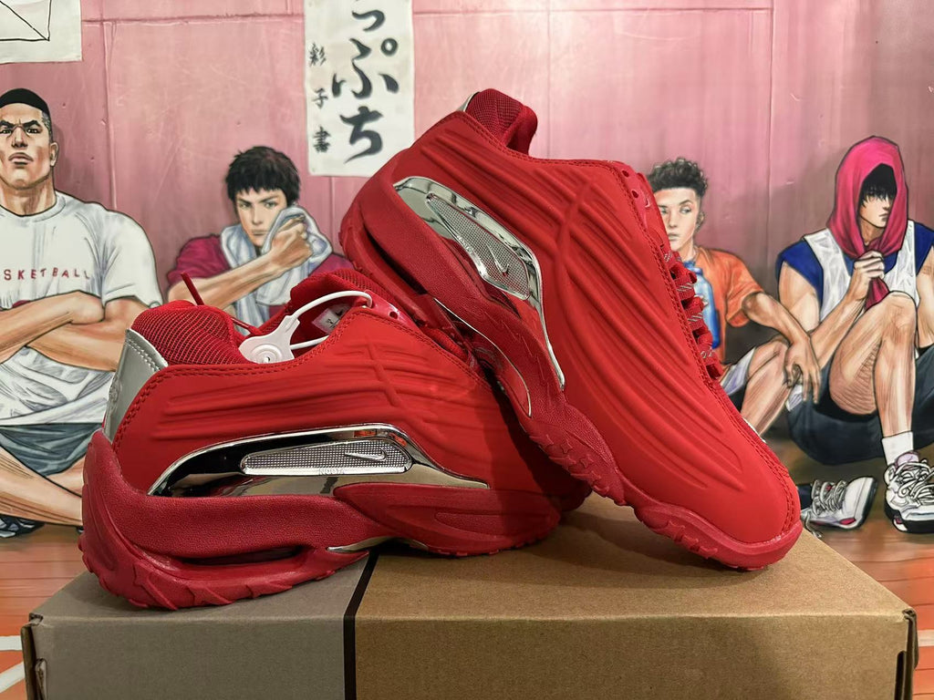 Red Li-Ning Basketball Trainers - product image from the listing.