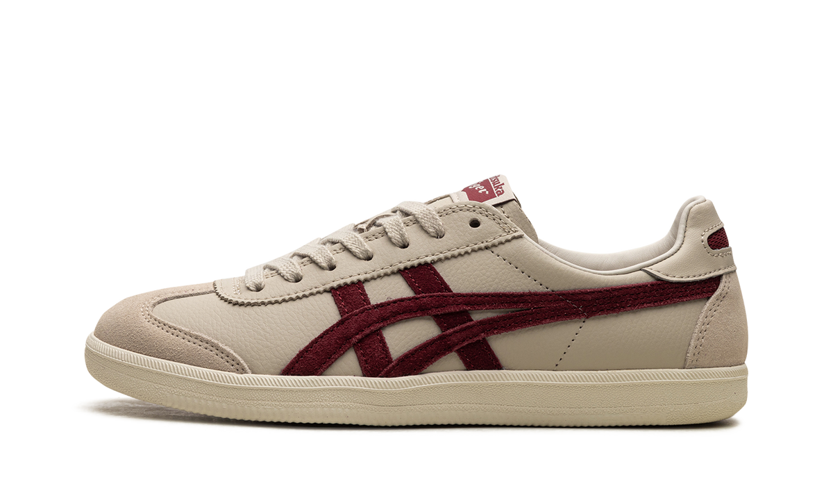 Onitsuka Tiger Tokuten Sneakers in Burgundy - product image from the listing.