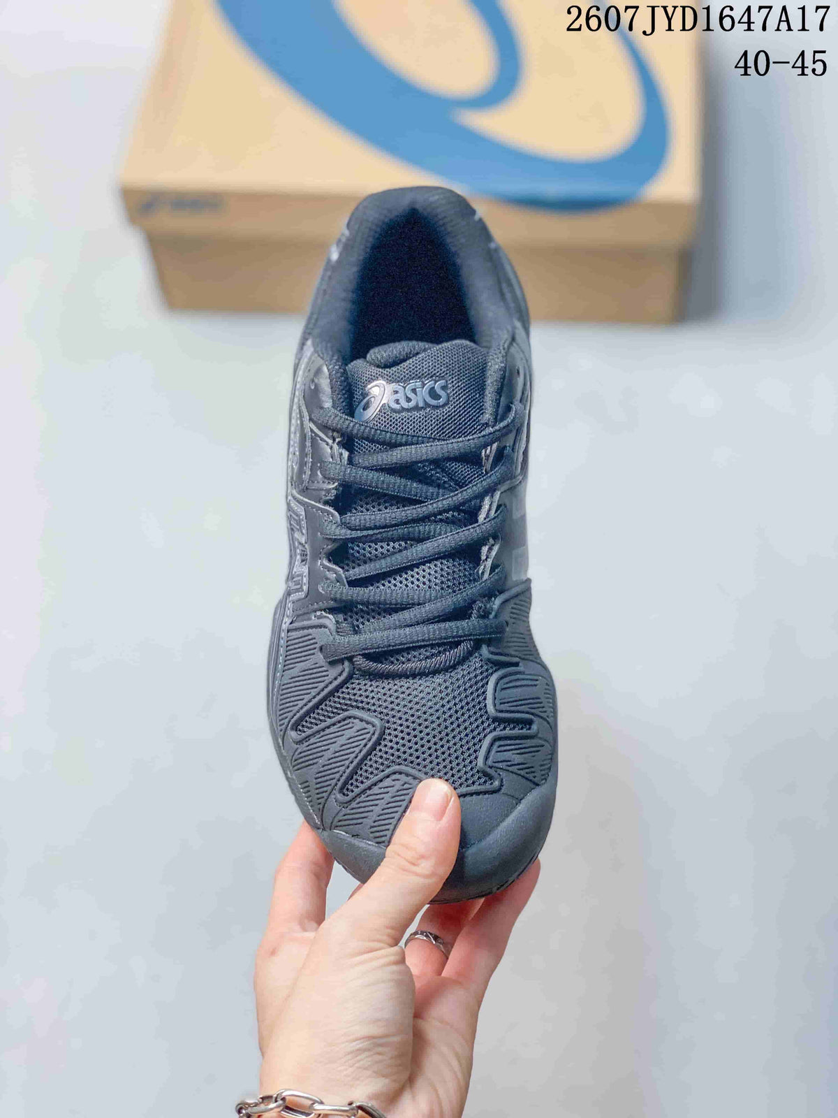 ASICS GEL-Resolution 5 Tennis Shoes in Black 2607JYD1647A17 - product image from the listing.