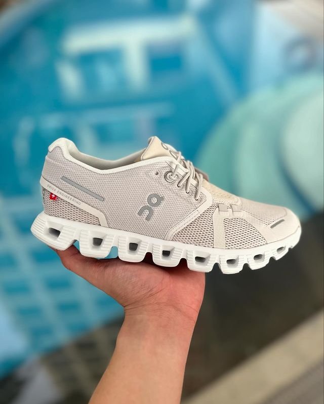 On Cloud 5 Pearl White Lifestyle Trainers - product image from the listing.