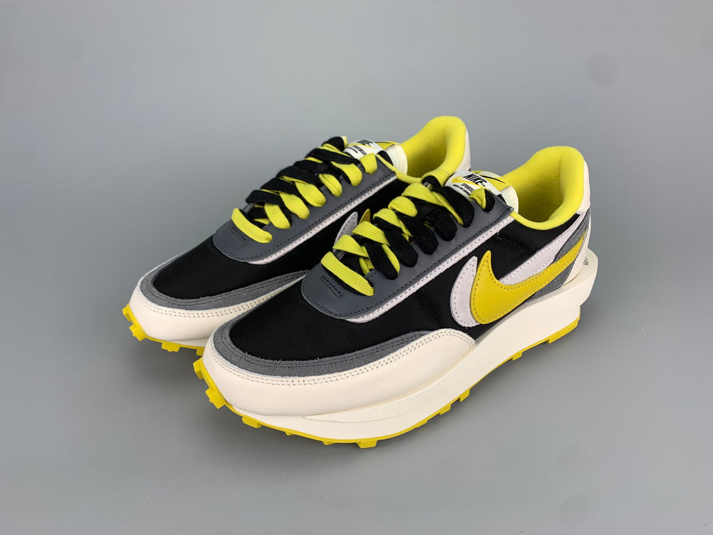 Nike x sacai LDV Waffle Trainers DJ4877-001 - product image from the listing.