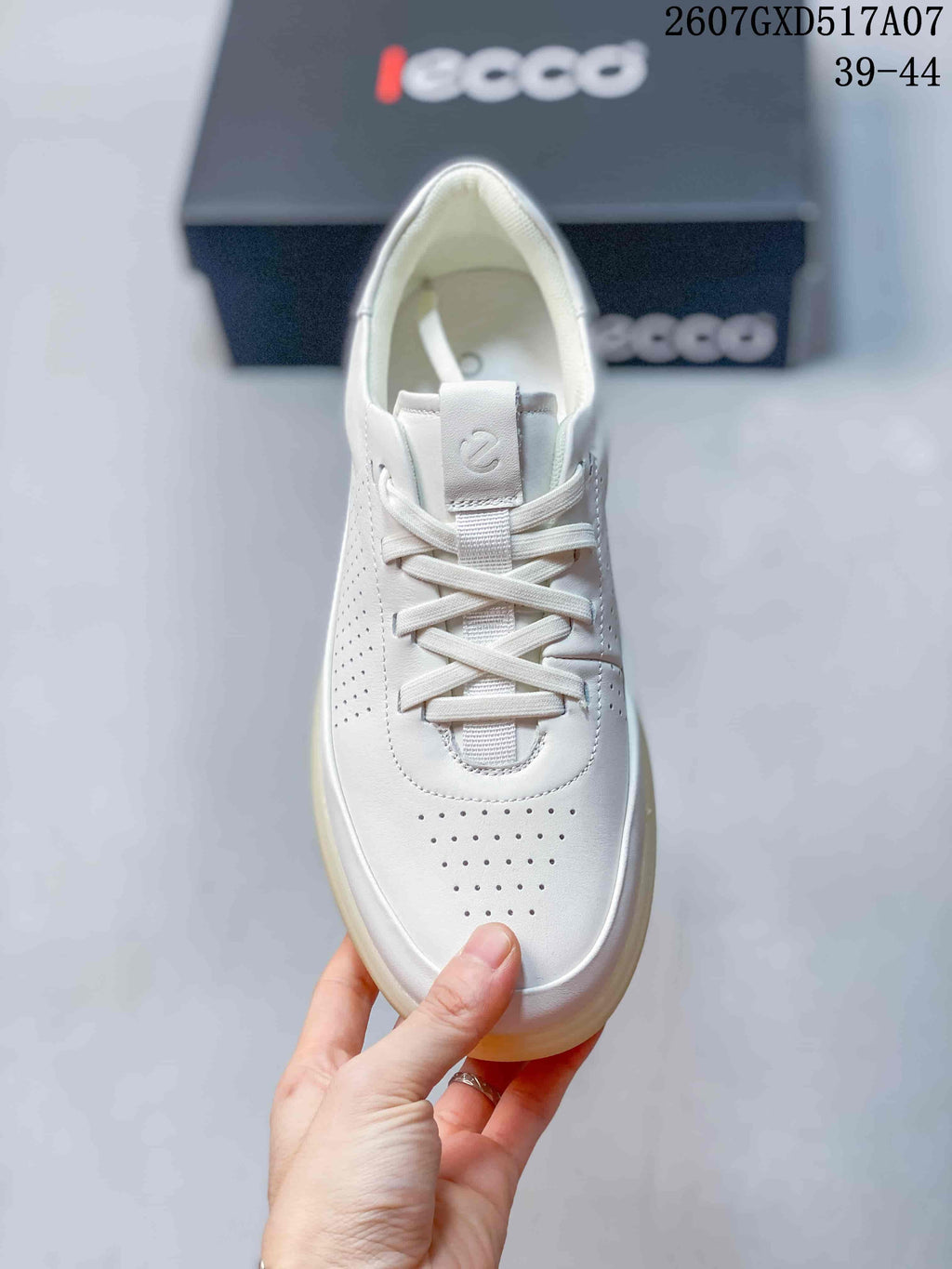 Men's ECCO White Leather Sneakers 2607GXD517A07 - product image from the listing.