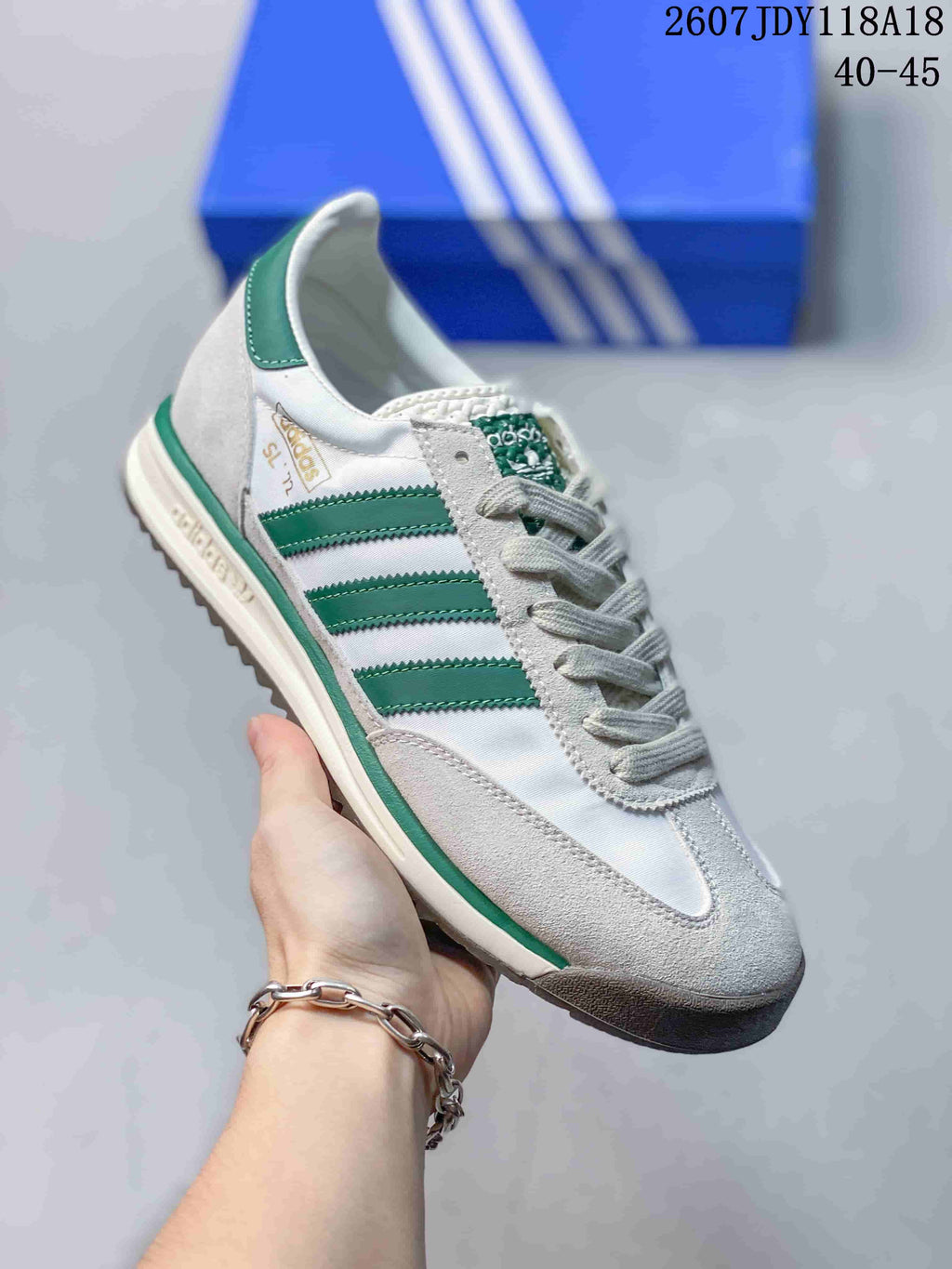 adidas SL 72 Sneakers in White Green 2607JDY118A18 - product image from the listing.