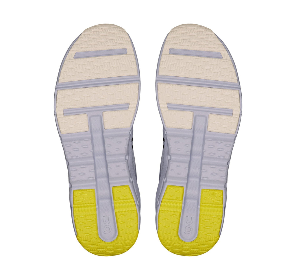 On Big Kids' Cloudleap Nimbus Athletic Footwear - product image from the listing.