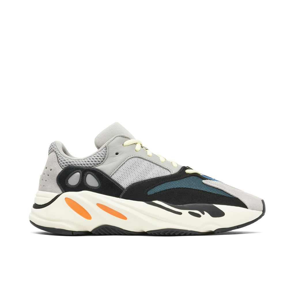 YEEZY BOOST 700 WAVE RUNNER - product image from the listing.