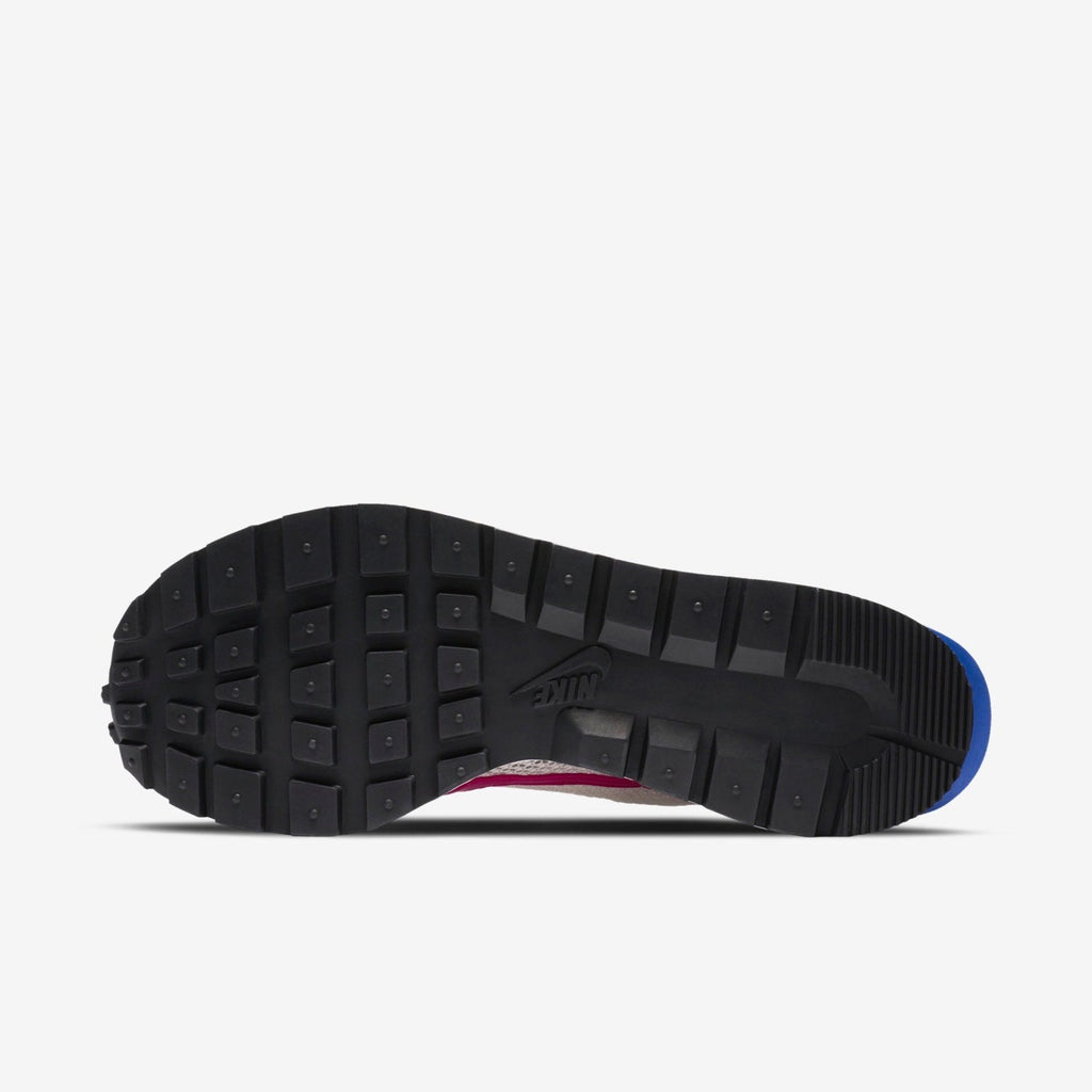 Nike sacai VaporWaffle Sneakers CV1363-100 in Grey White - product image from the listing.