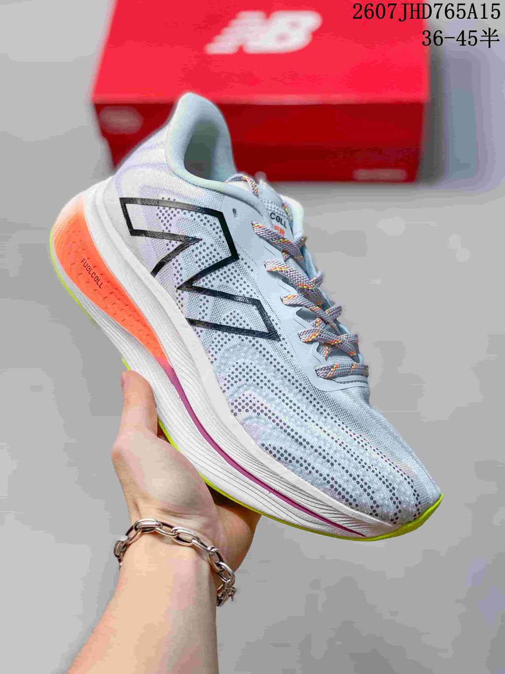 New Balance RC Elite MFCXLK4 Carbon Plate Shoes for Running - product image from the listing.