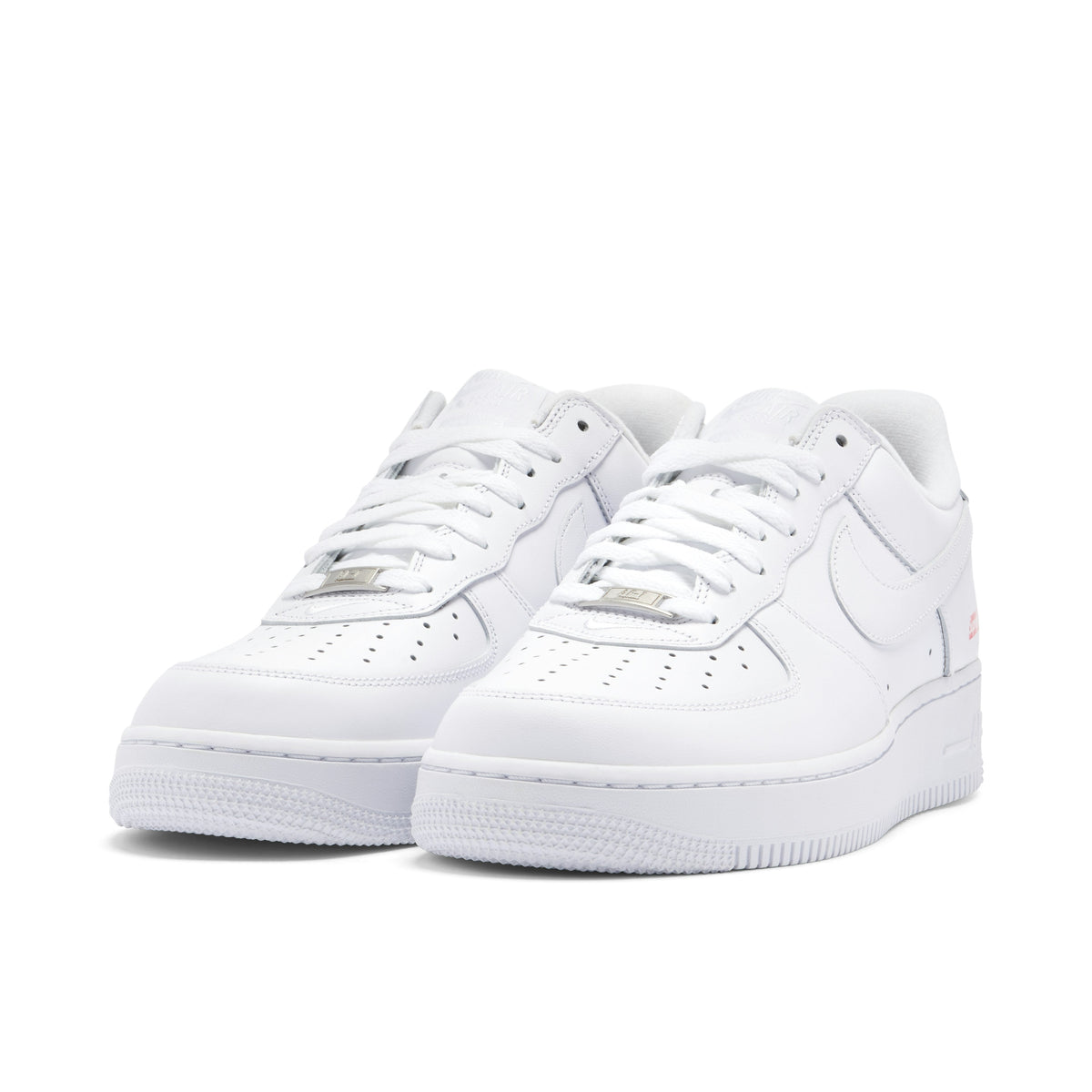 NIKE AIR FORCE 1 LOW SUPREME in WHITE - product image from the listing.