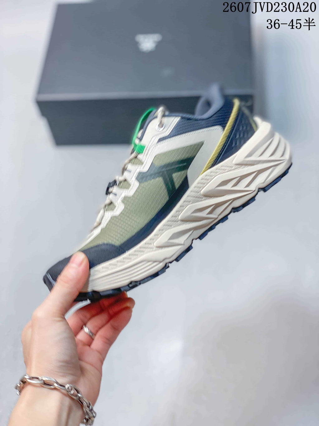 KAILAS Shanhang 2 GTX Hiking Shoes in Green Navy 712700RRY - product image from the listing.