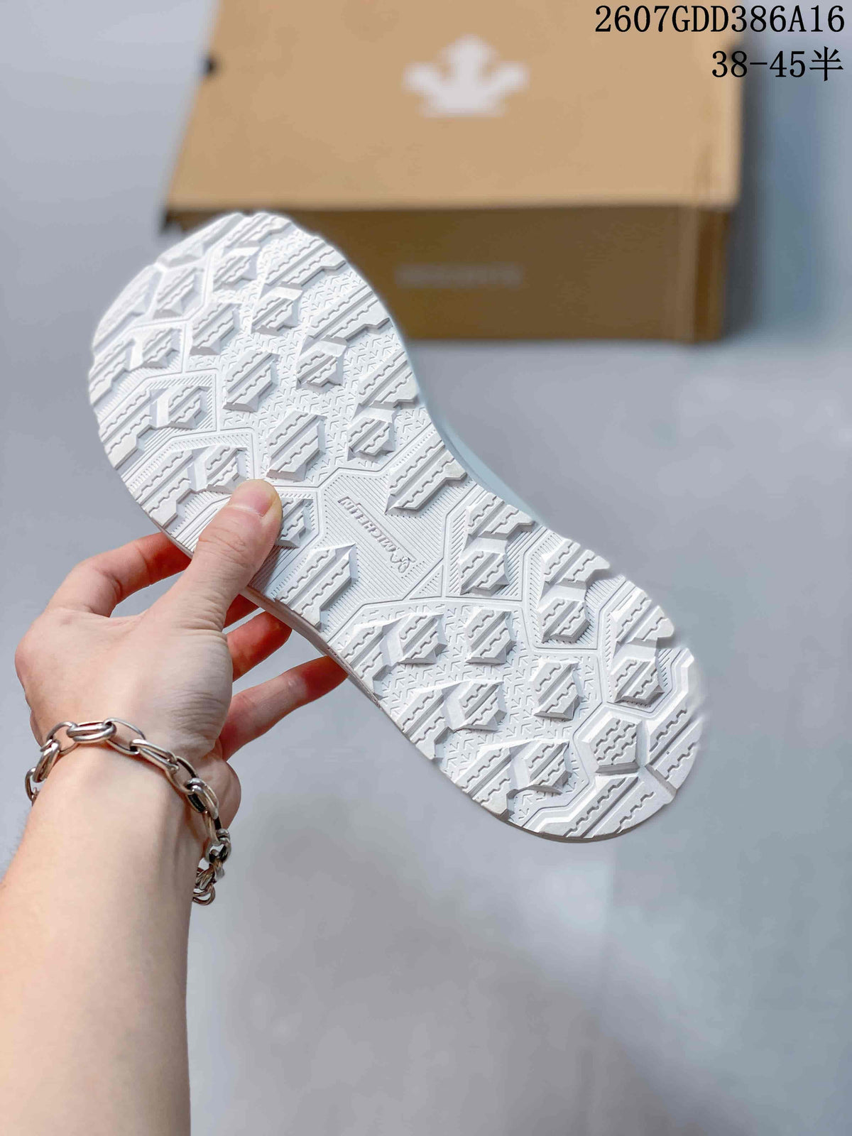 DESCENTE Dualis PRIME WIRE 2.0 Sneakers in White 2607GDD386A16 - product image from the listing.