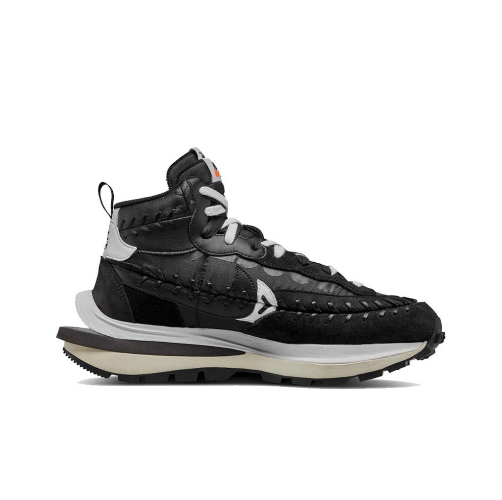 Nike VaporWaffle DH9186-001 Sneakers in Black and White - product image from the listing.