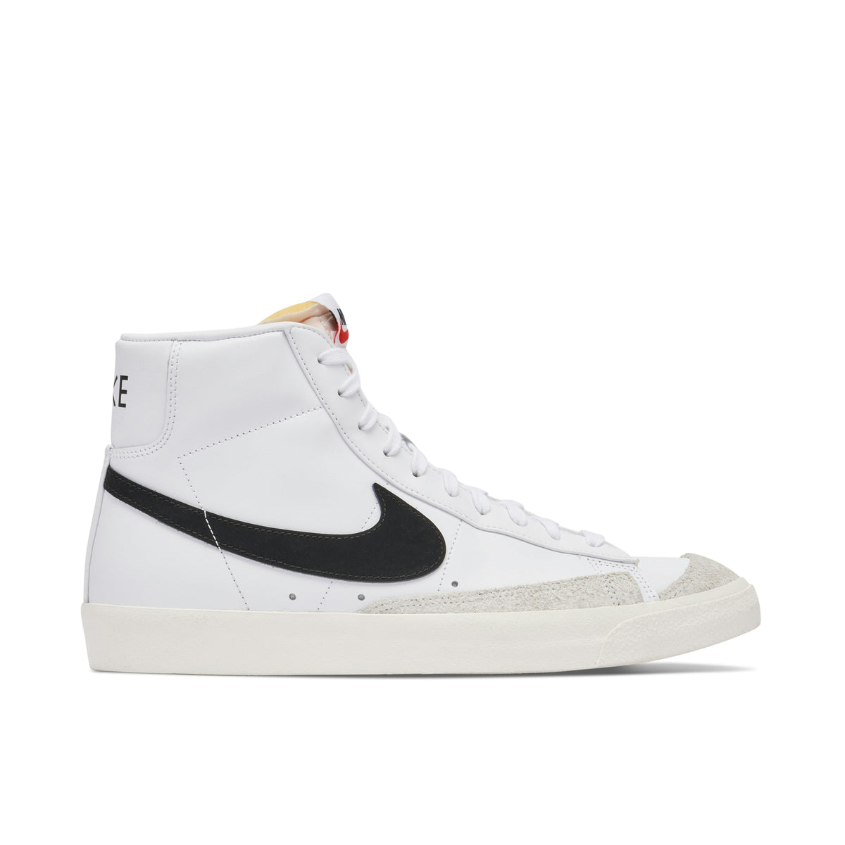 NIKE BLAZER MID 77 VINTAGE in WHITE - product image from the listing.