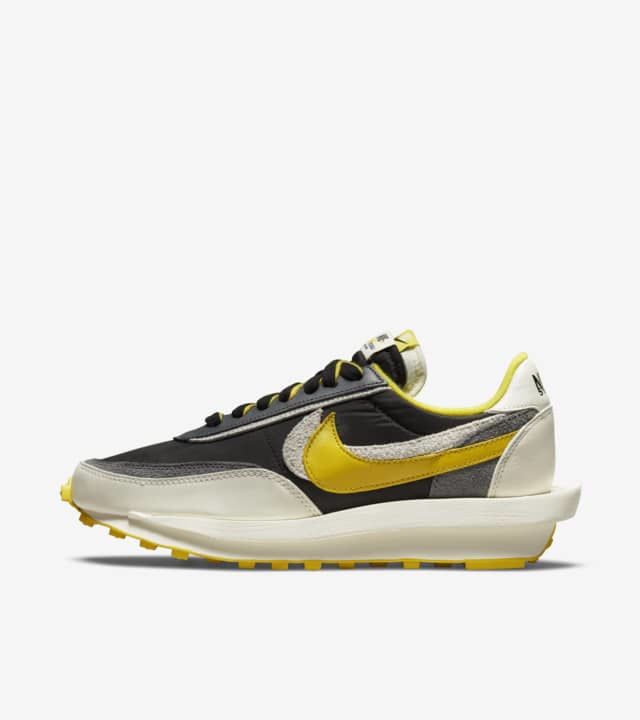 Nike x sacai LDV Waffle Trainers DJ4877-001 - product image from the listing.