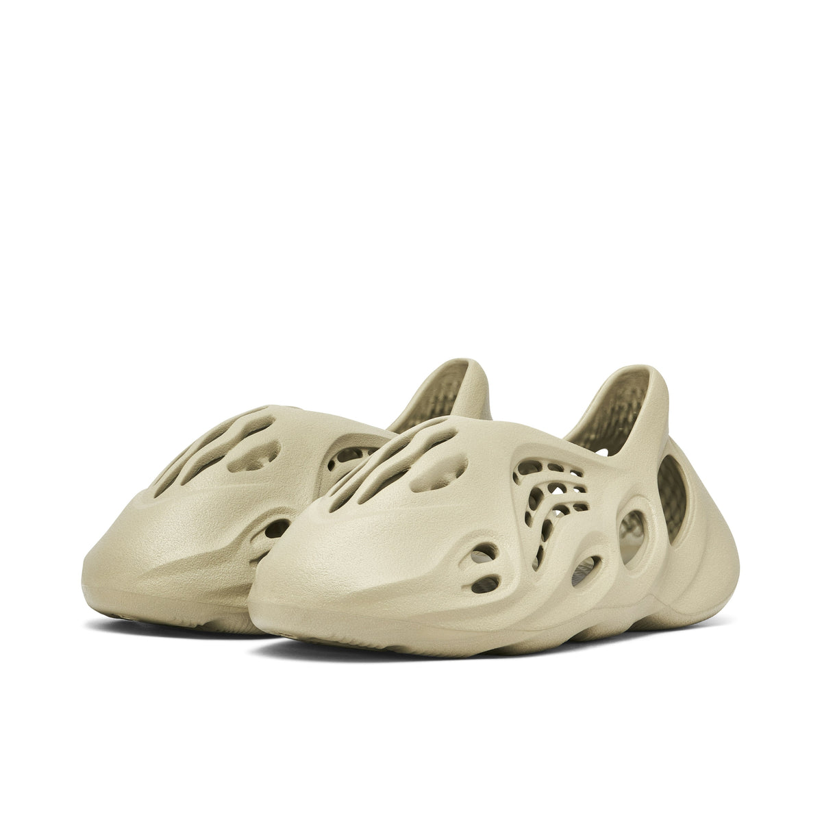 YEEZY FOAM RUNNER STONE SALT - product image from the listing.