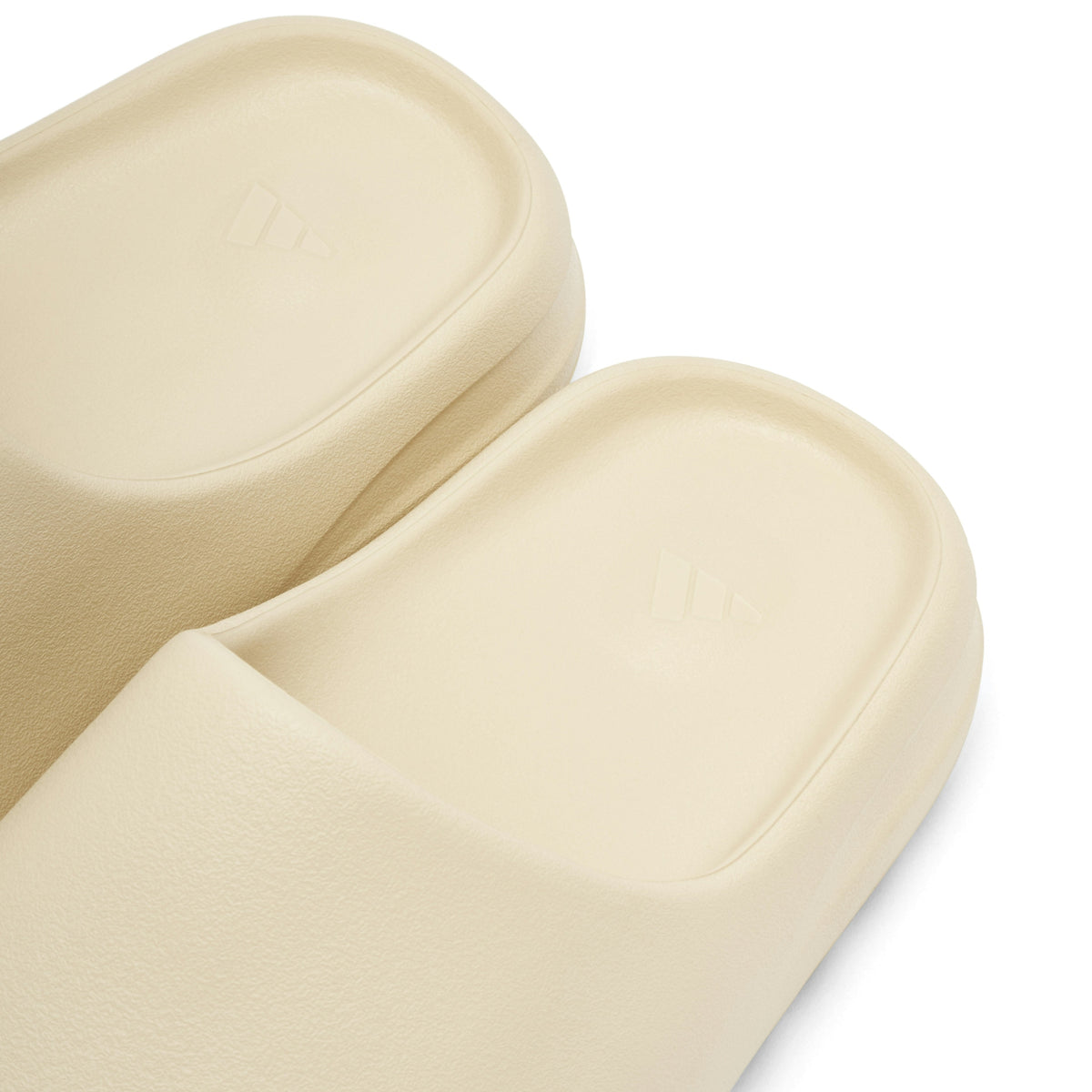 2022 RESTOCK - YEEZY SLIDE BONE - product image from the listing.