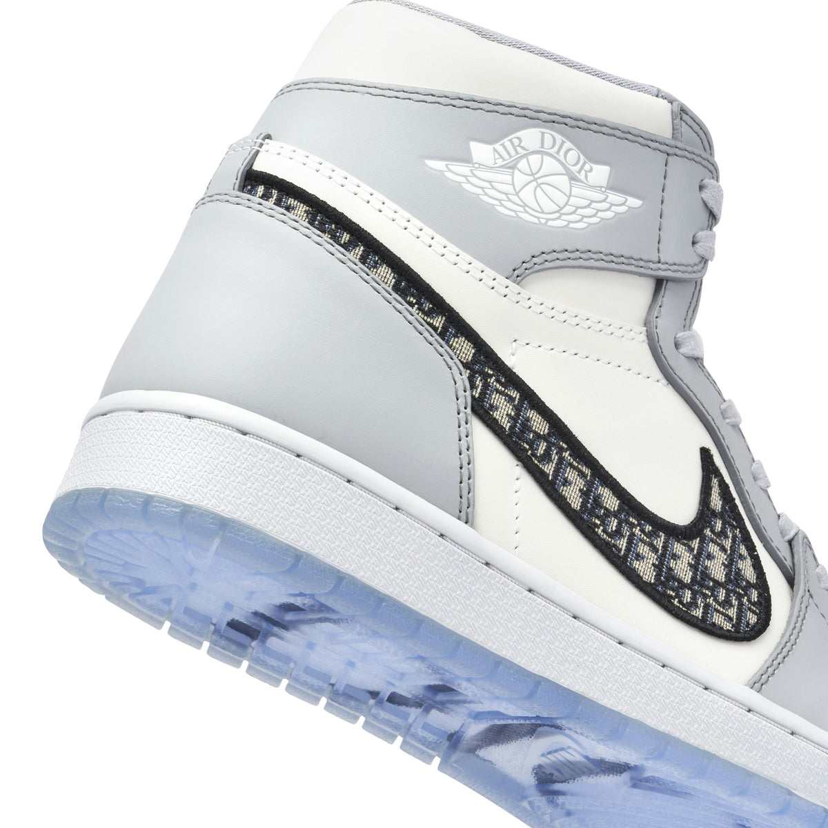 AIR JORDAN 1 HIGH x DIOR - product photo shown in the listing for this item.