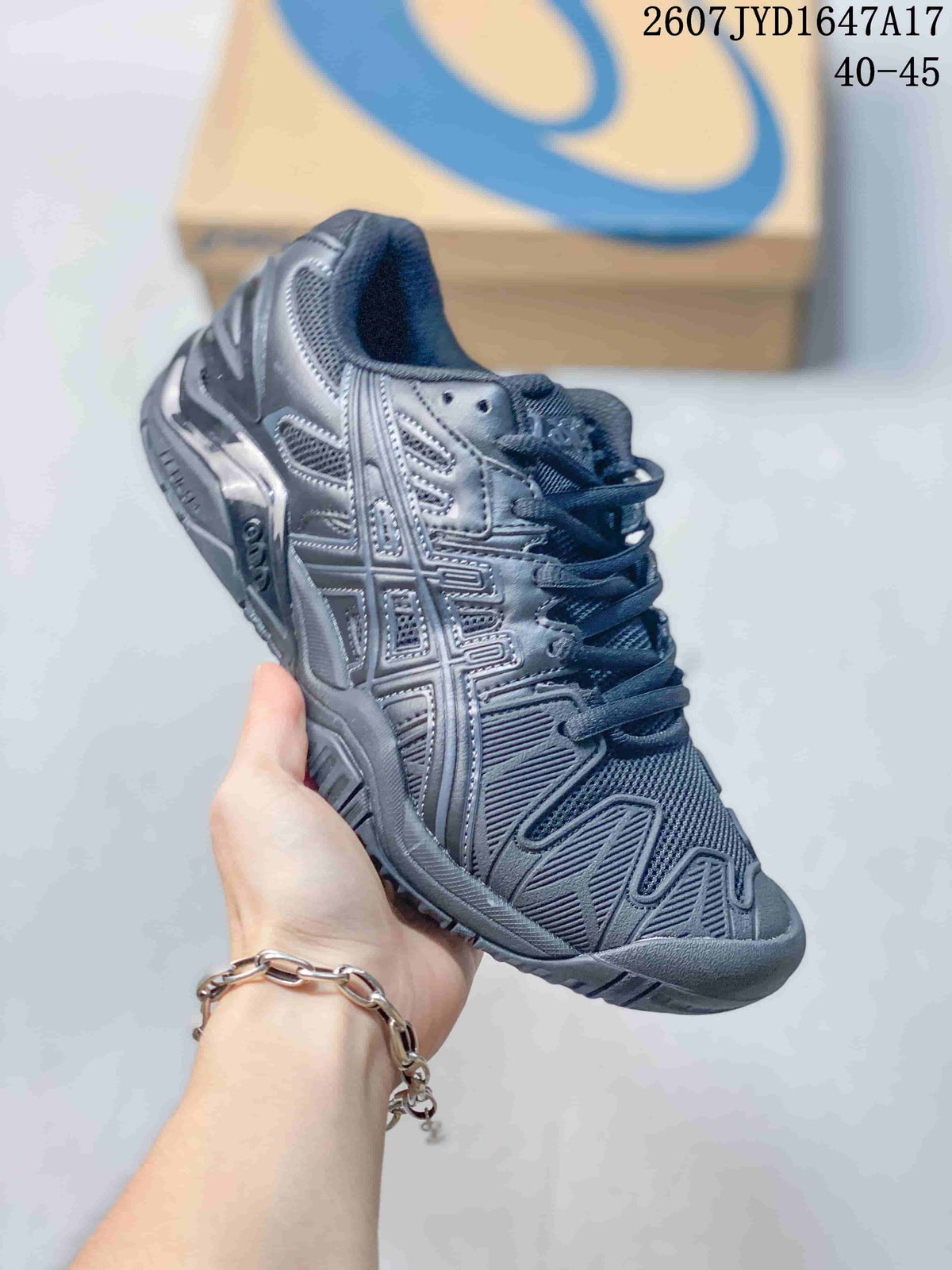 ASICS GEL-Resolution 5 Tennis Shoes in Black 2607JYD1647A17 - product image from the listing.