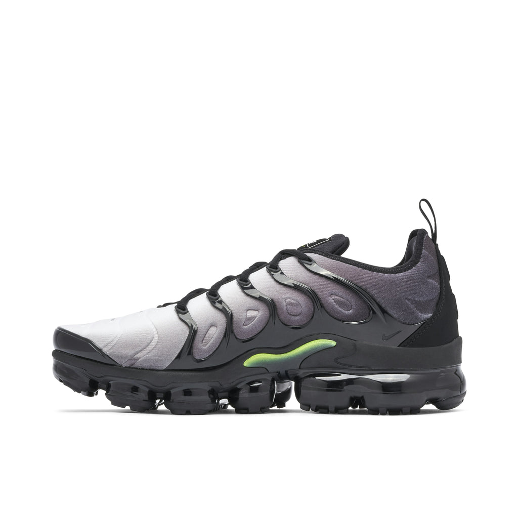NIKE AIR VAPORMAX PLUS in BLACK VOLT - product image from the listing.