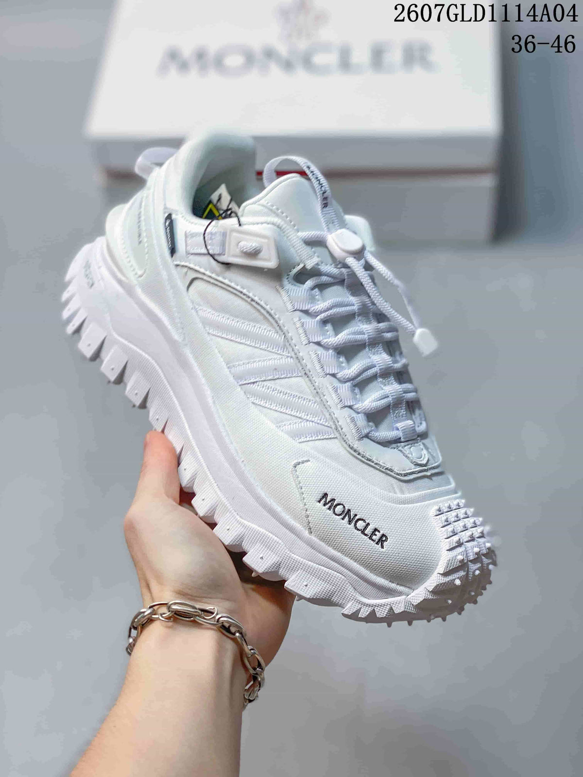 Moncler Pacey Low-Top Sneakers in White 2607GLD1114A04 - product image from the listing.