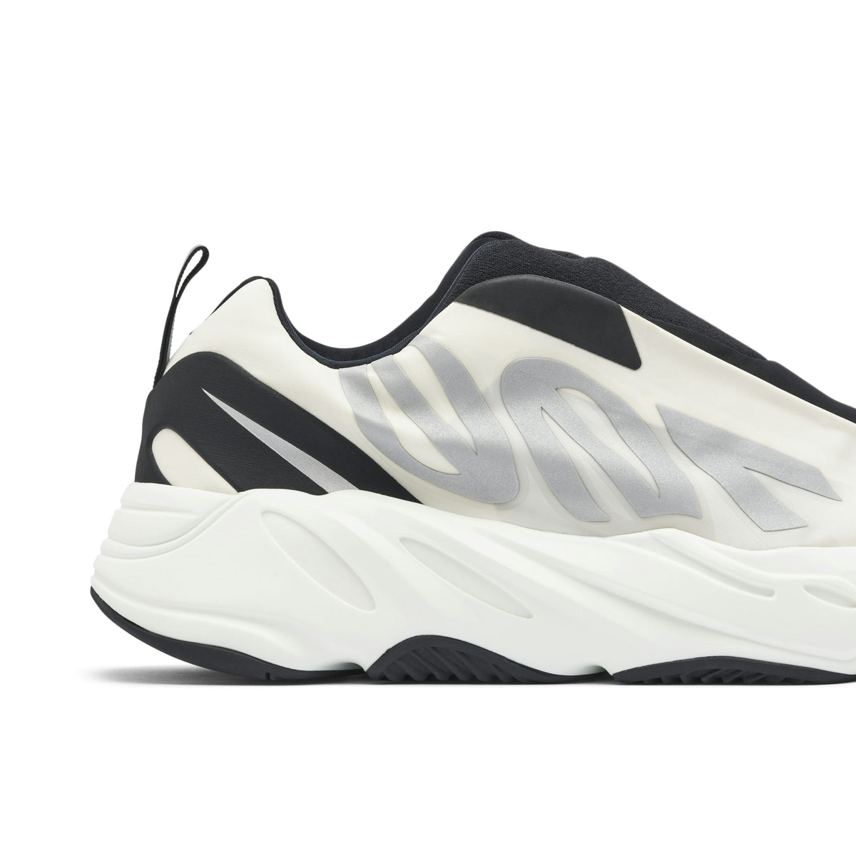 YEEZY BOOST 700 MNVN LACELESS ANALOG - product image from the listing.